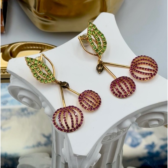 🆕 KURT GEIGER LONDON 🧿 NWOT Pavé CHERRIES Cherry Statement Earrings, Gold Tone - Picture 9 of 16